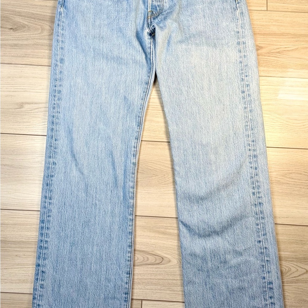 Levi’s 501 Original Jeans 32x34 Button Fly Light Wash
